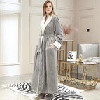 Mujer Gris