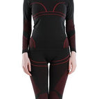 Hembra negra y roja / L