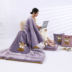 Ciervo auspicioso morado claro