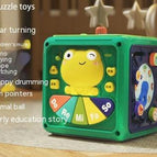 Grenouille verte en hexaèdre