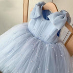 Grey blue