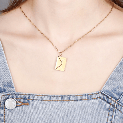 Envelope Necklace - Viva Vista Store
