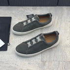 Gris oscuro esmerilado