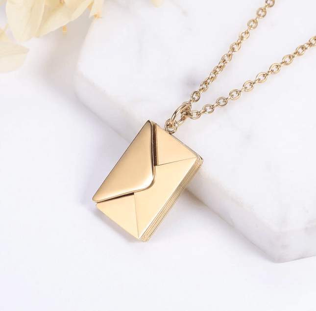 Envelope Necklace - Viva Vista Store